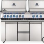 Napoleon Prestige PRO825 Propane Gas BBQ